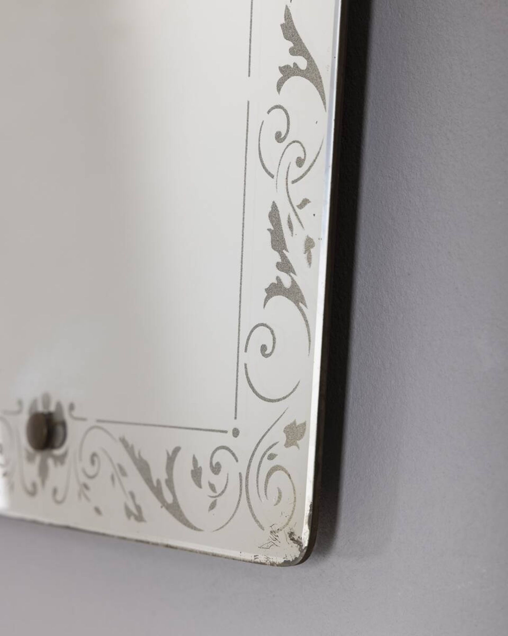 Vintage 1940s Italian design wall mirror with decorated glass