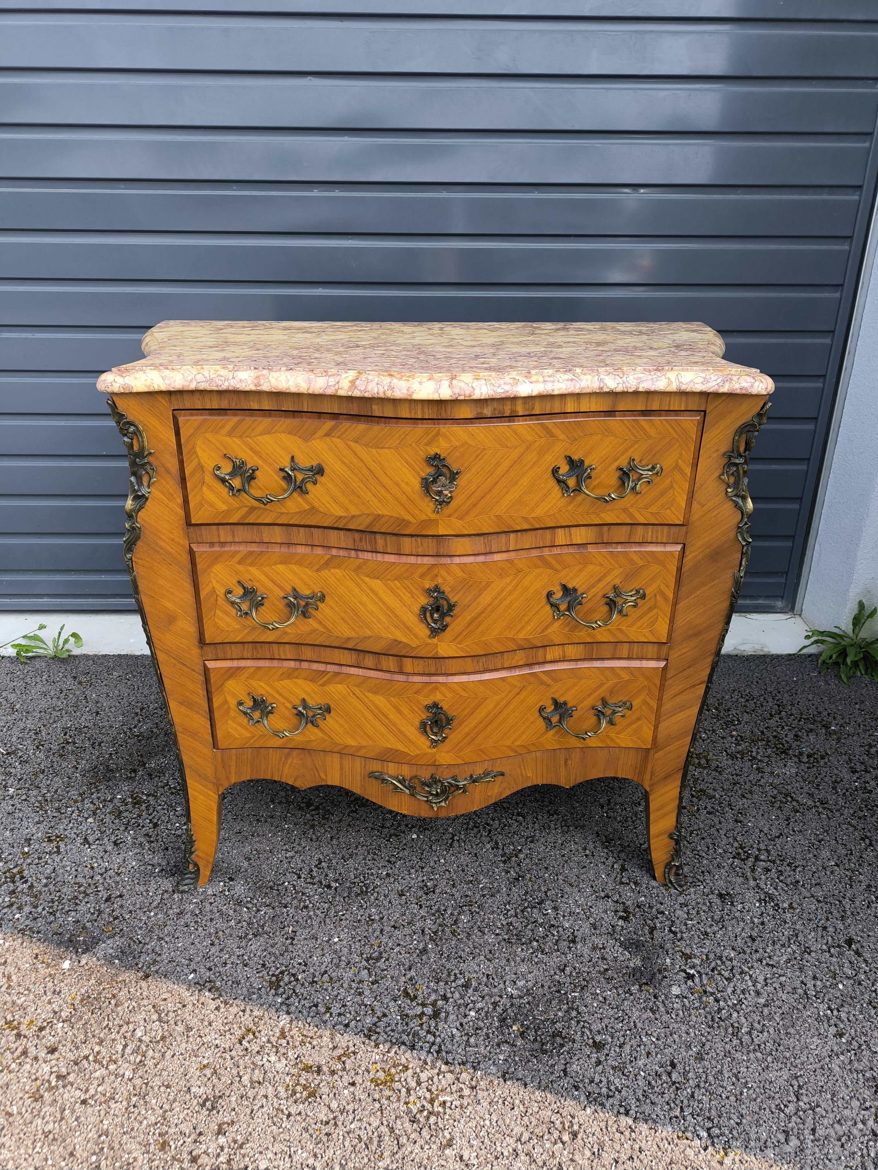 Louis XV style chest of drawers
