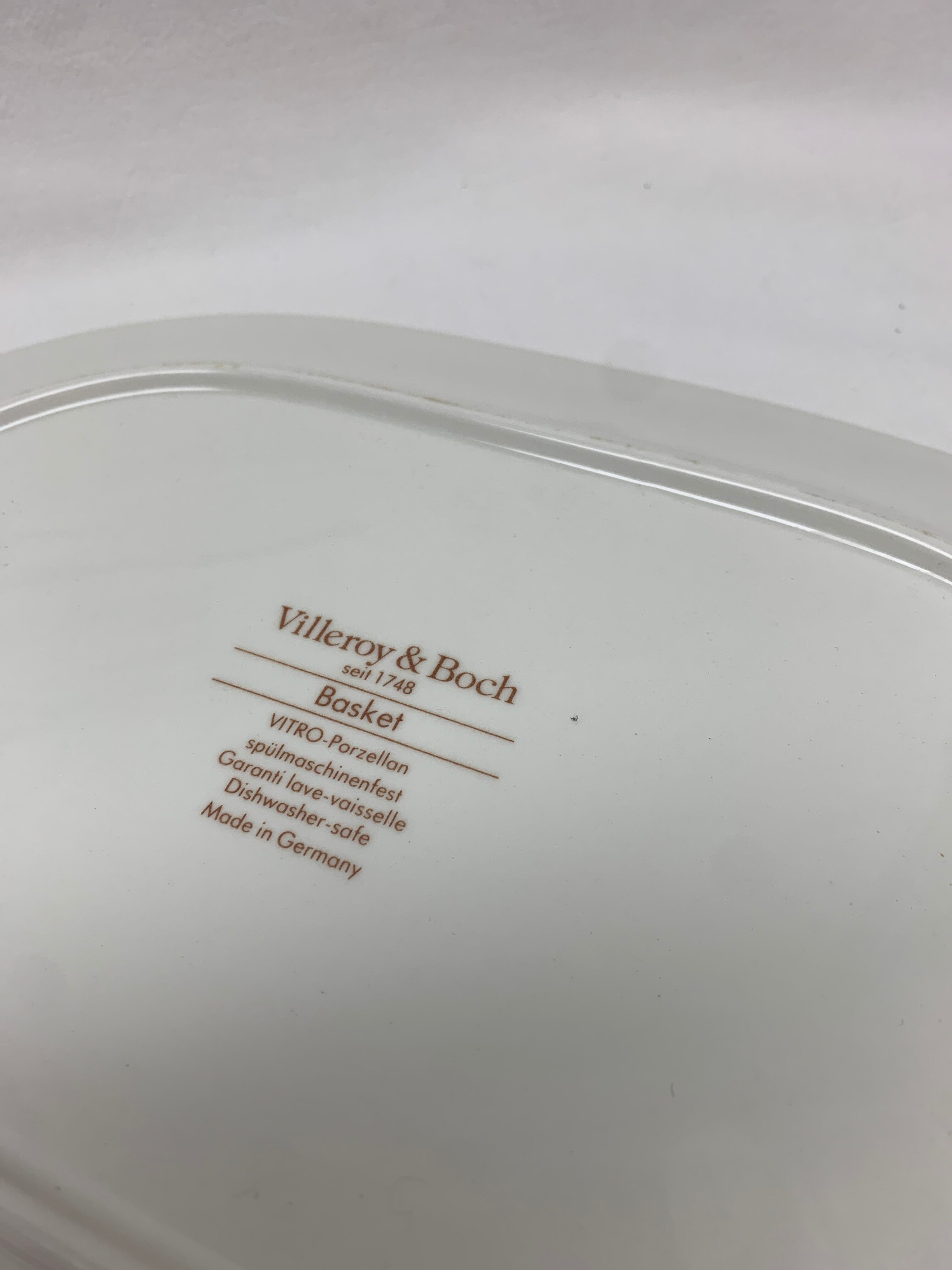 Oval flat villeroy and boch basket