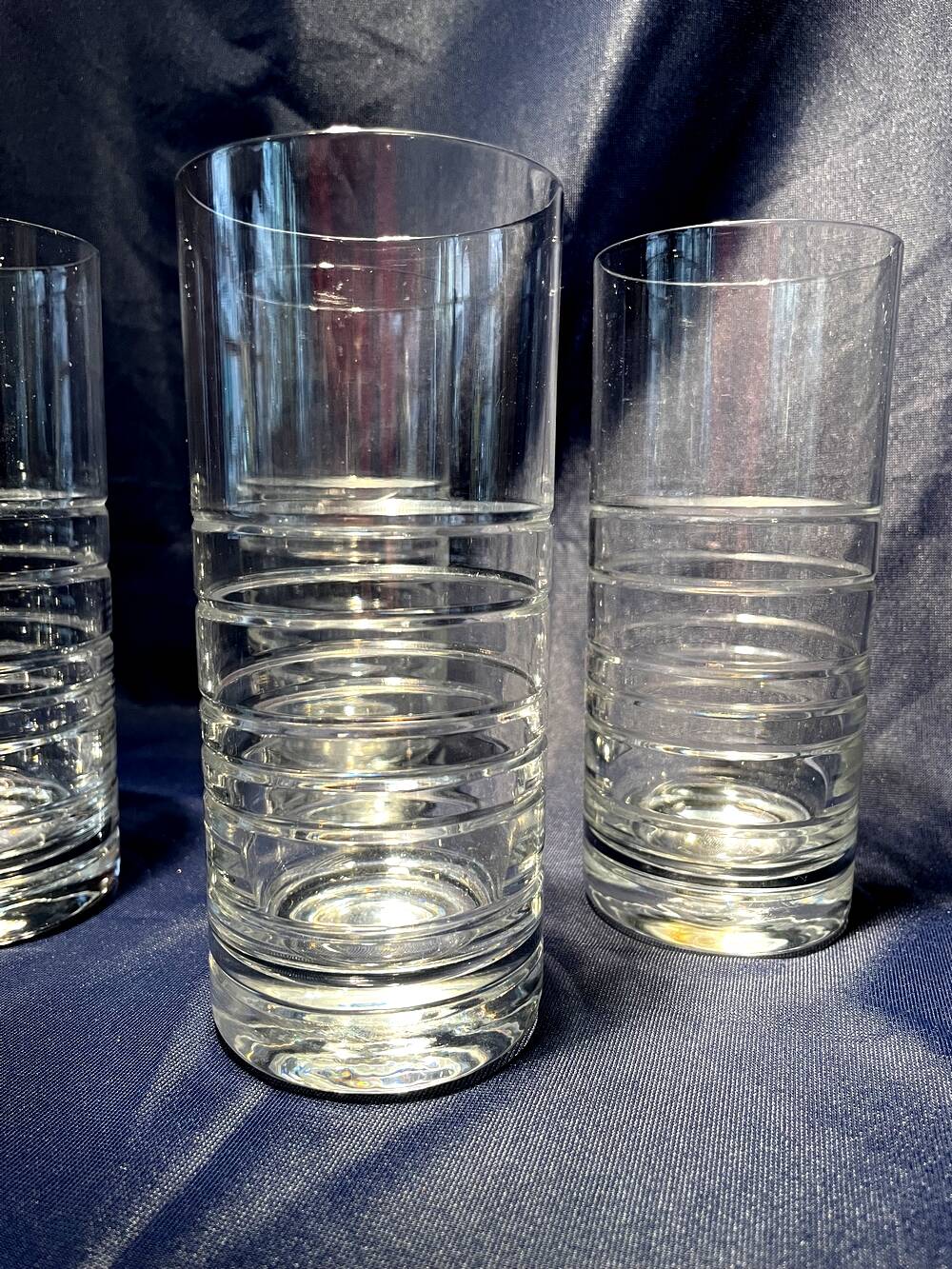 Set of 4 orangeade glasses water fruit juice in twisted crystal