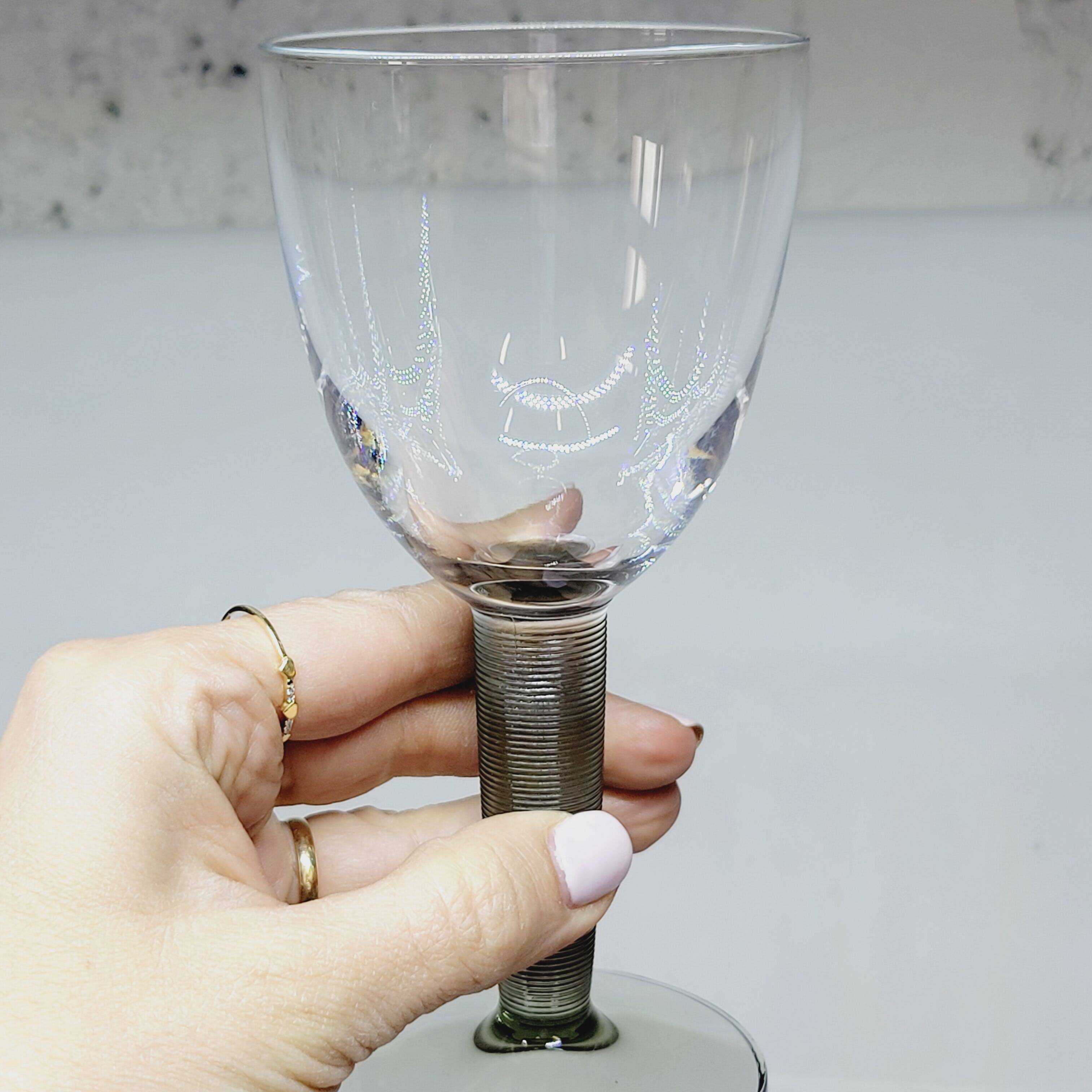 6 verres à vin vintage Bormioli Rocco en cristal gris strié