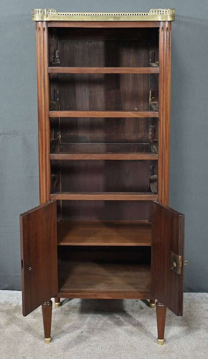 Small mahogany chest of drawers, Louis XVI style – late 19th century