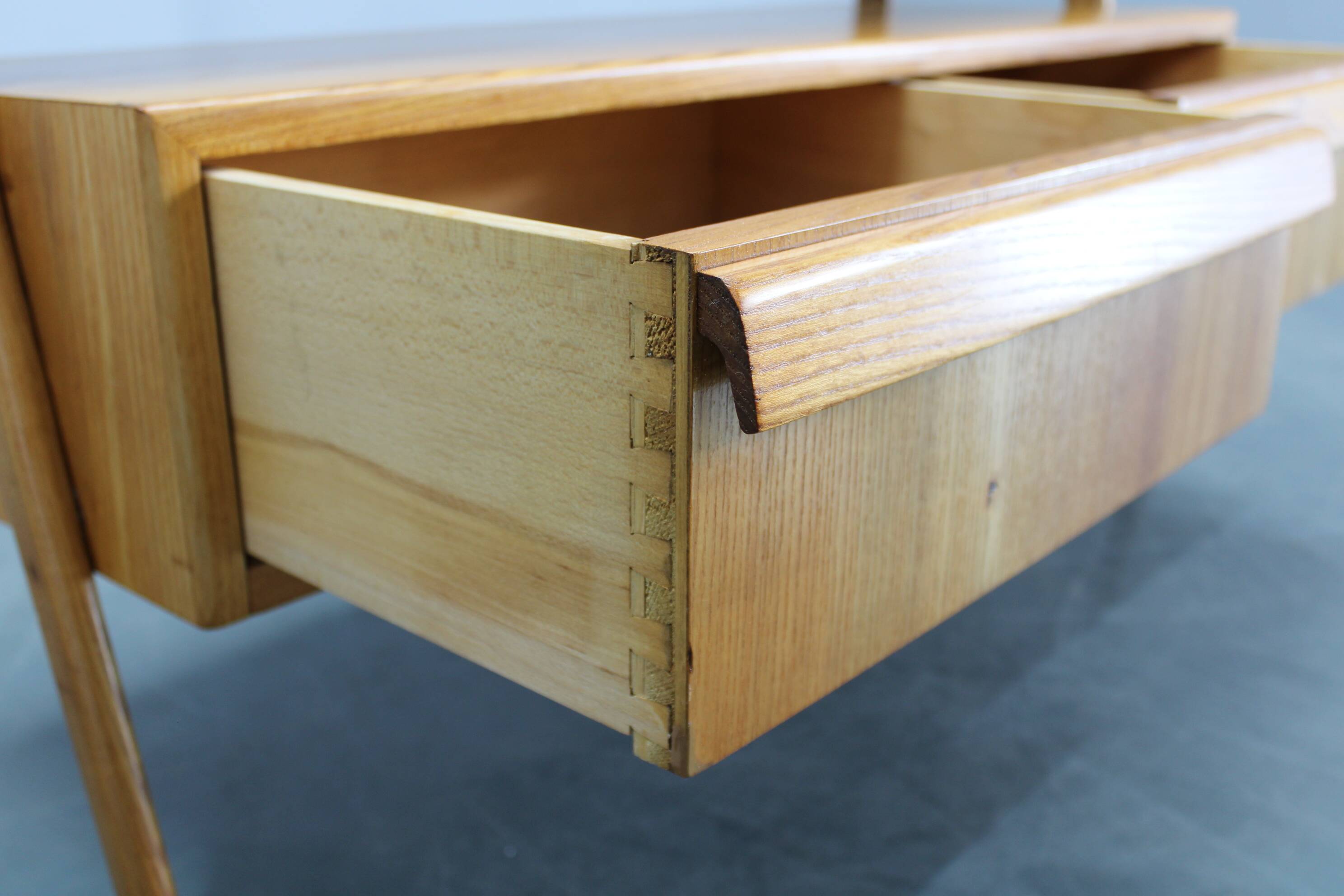 1960s Czechoslovakian Maple TV Rack with Drawers and Glass Top