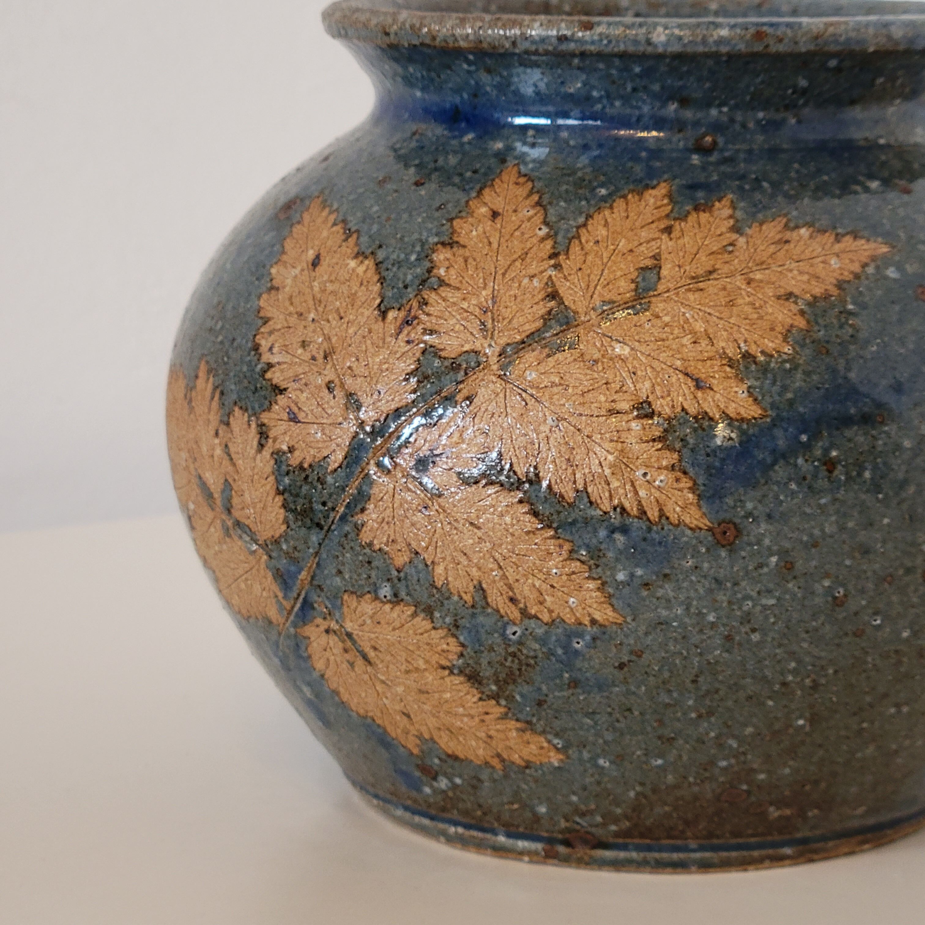 Sandstone vase decorated with oak leaf, ceramic by Alain Blanchard