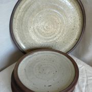 Service of 6 plates and a vintage pyrite stoneware dish from the 1970s-80s.