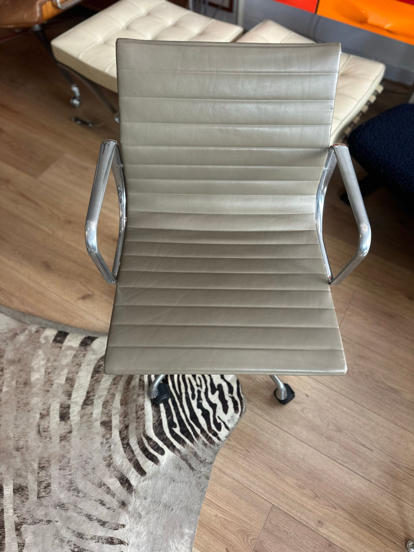 Eames Aluminium Chair office chair for Vitra