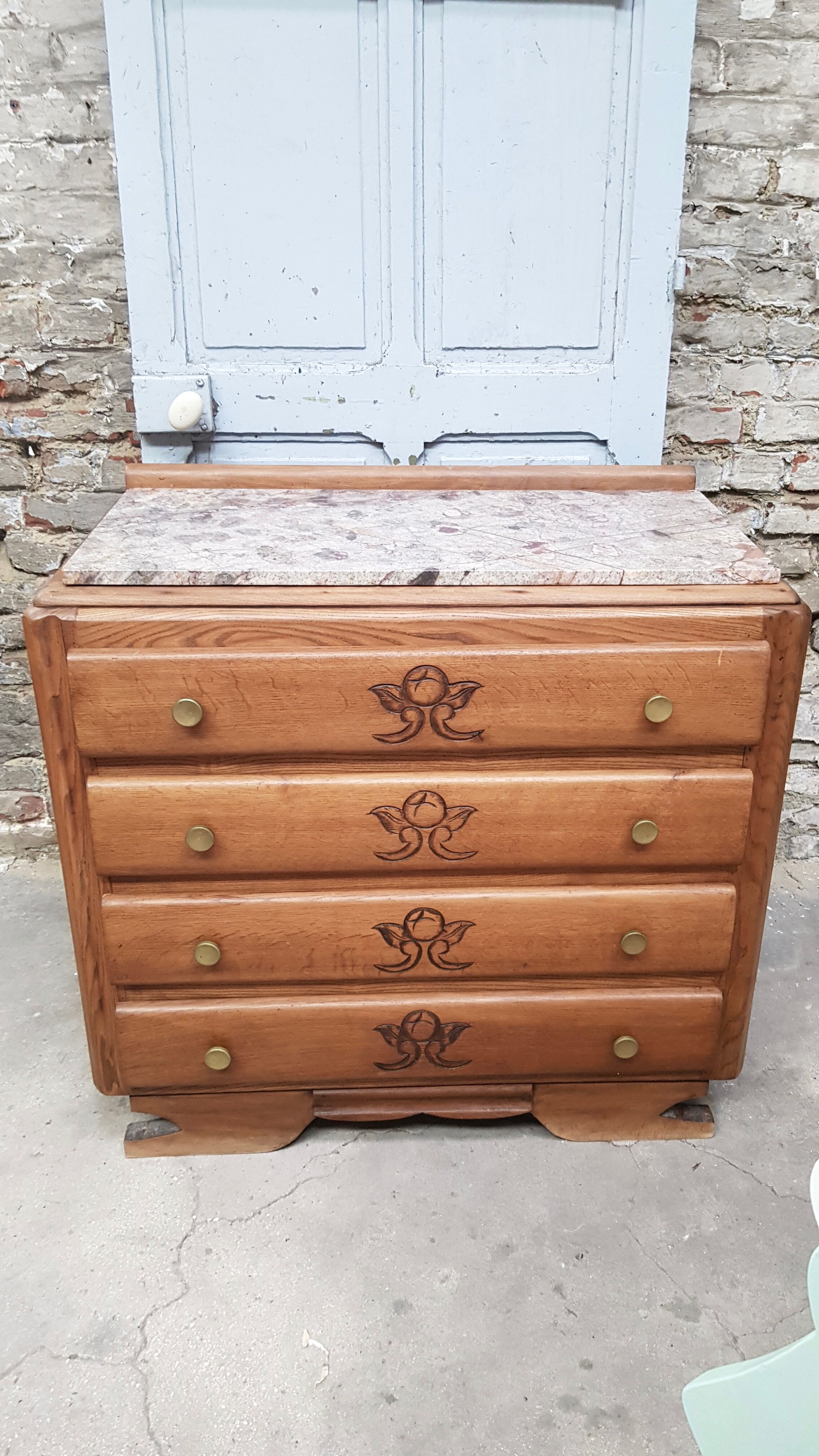 Art Deco chest of drawers