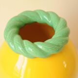 Paire de vases "bonbons" en céramique rose, jaune et vert