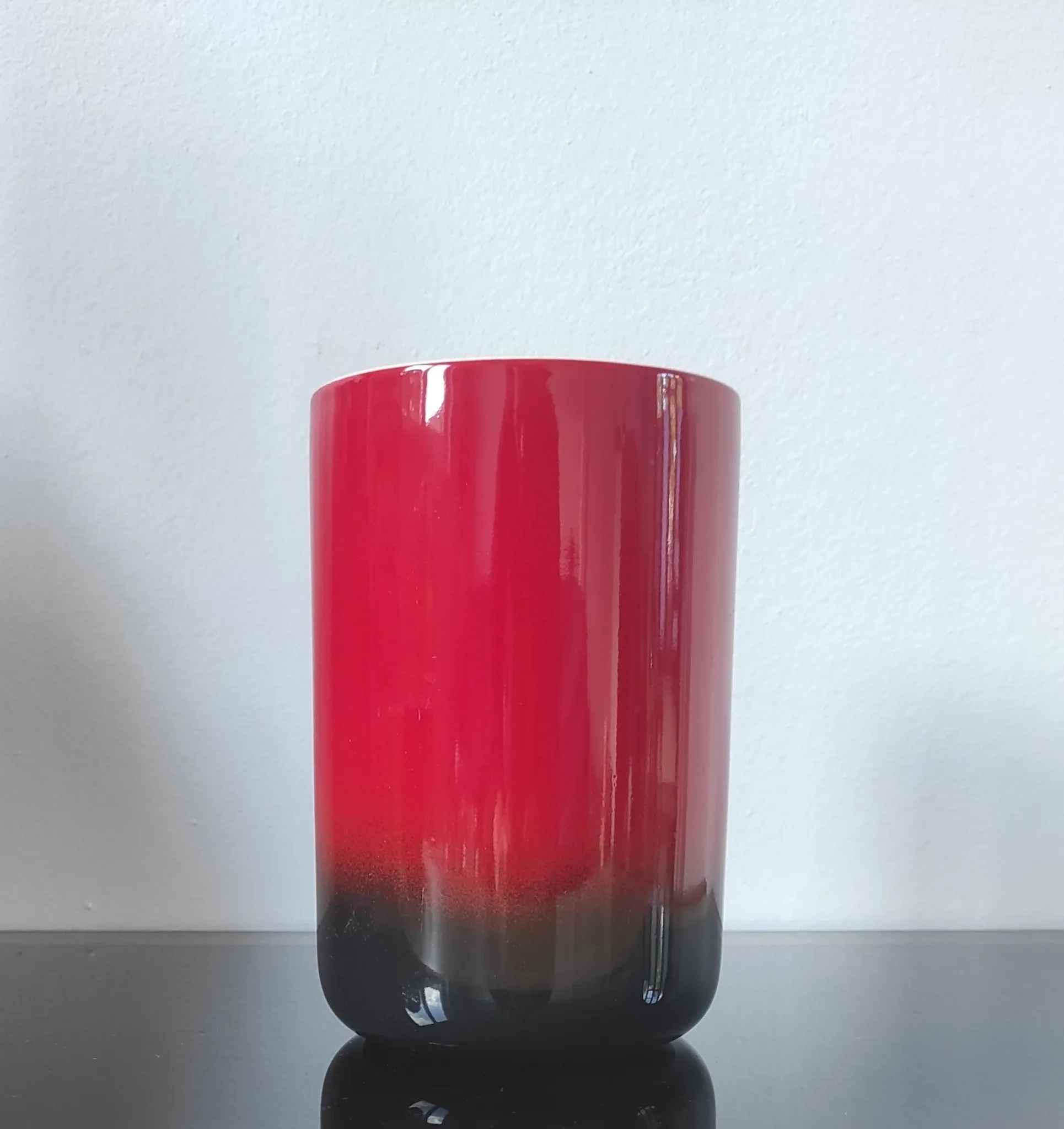 Vintage cylindrical vase in glazed ceramic