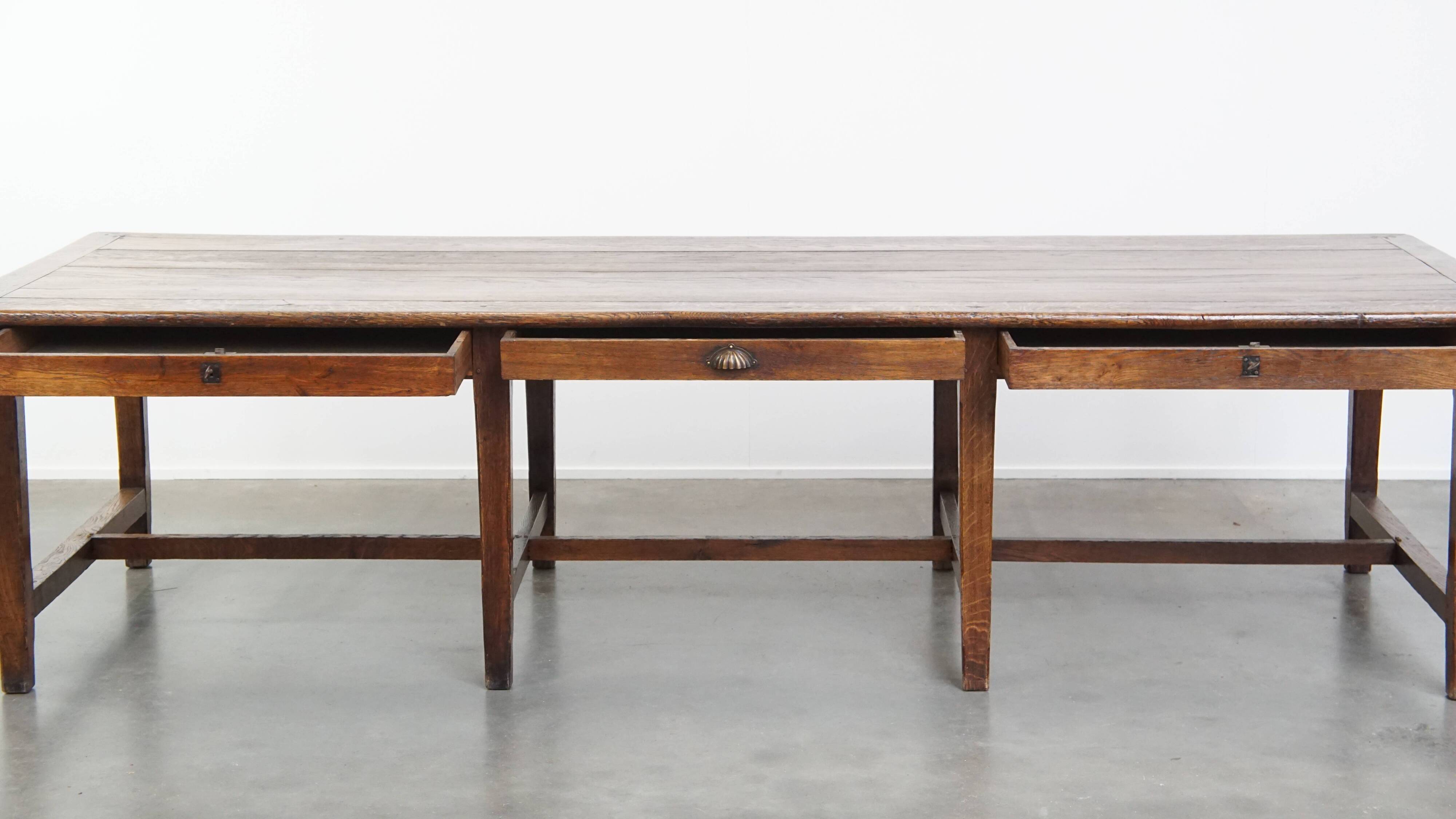 Grande table à manger ancienne en chêne anglais du début du XIXe siècle