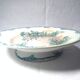 Presentation dish on foot