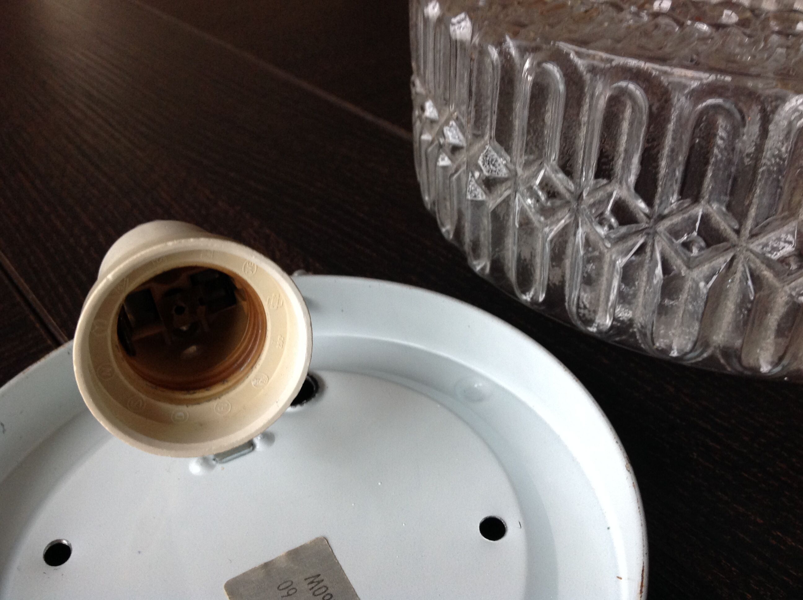 Plafonnier rond en verre bullé années 60-70