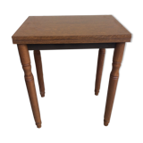 Folding table