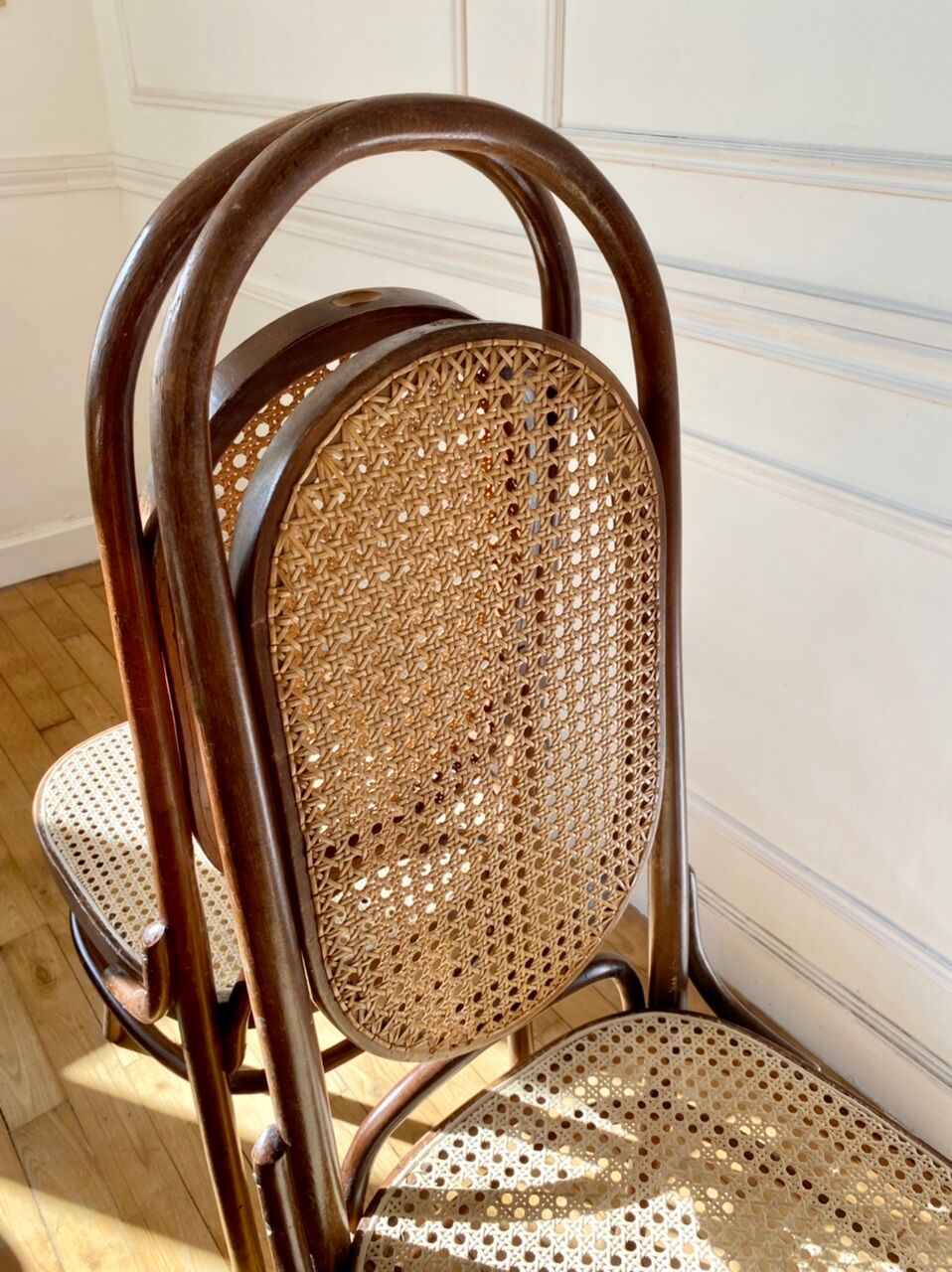 Pair of chairs Thonet 17 reissue FMG