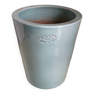 Ravel blue pot