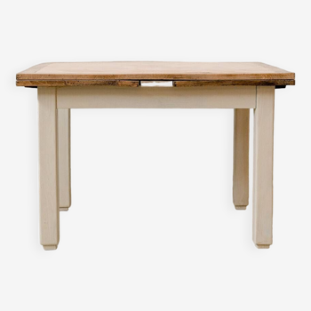 Table rustique en bois carrée avec rallonges
