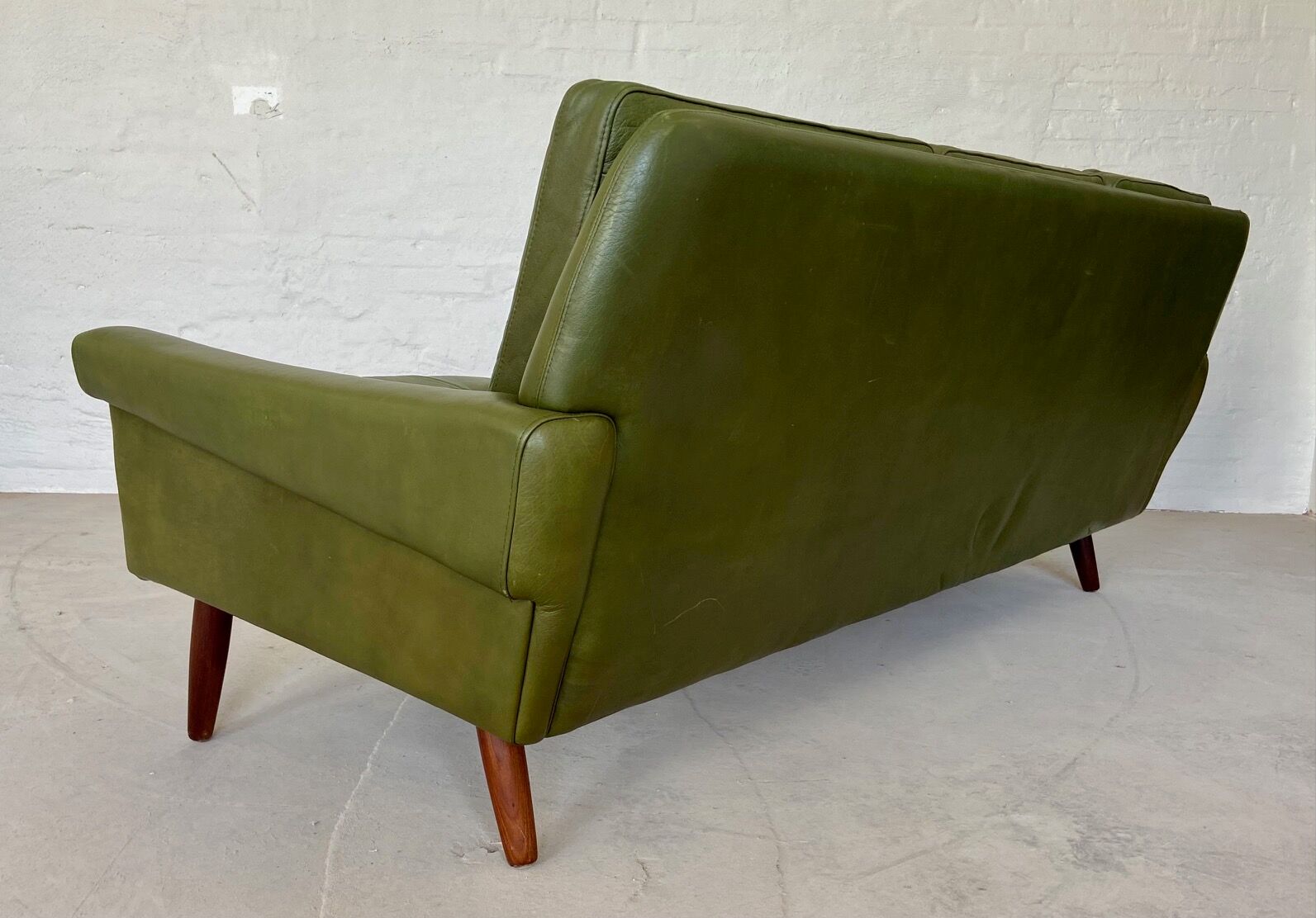 Vintage Danish mid-century Svend Skipper 3 person sofa in olive green leather 1965