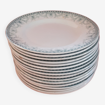 11 assiettes plates EC Salins Petit Trianon