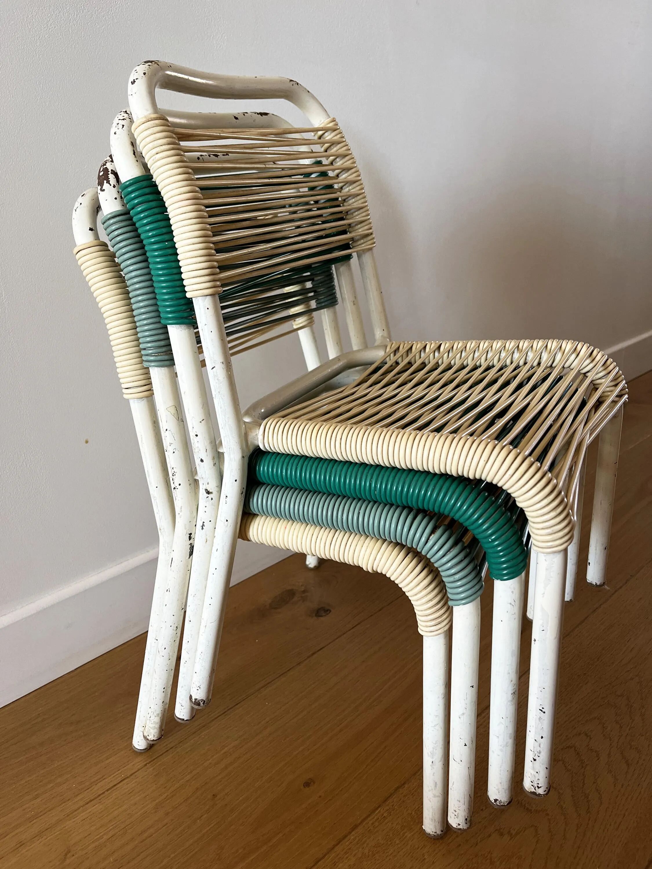 Set of 4 vintage 1960s Scoubidou children's chairs
