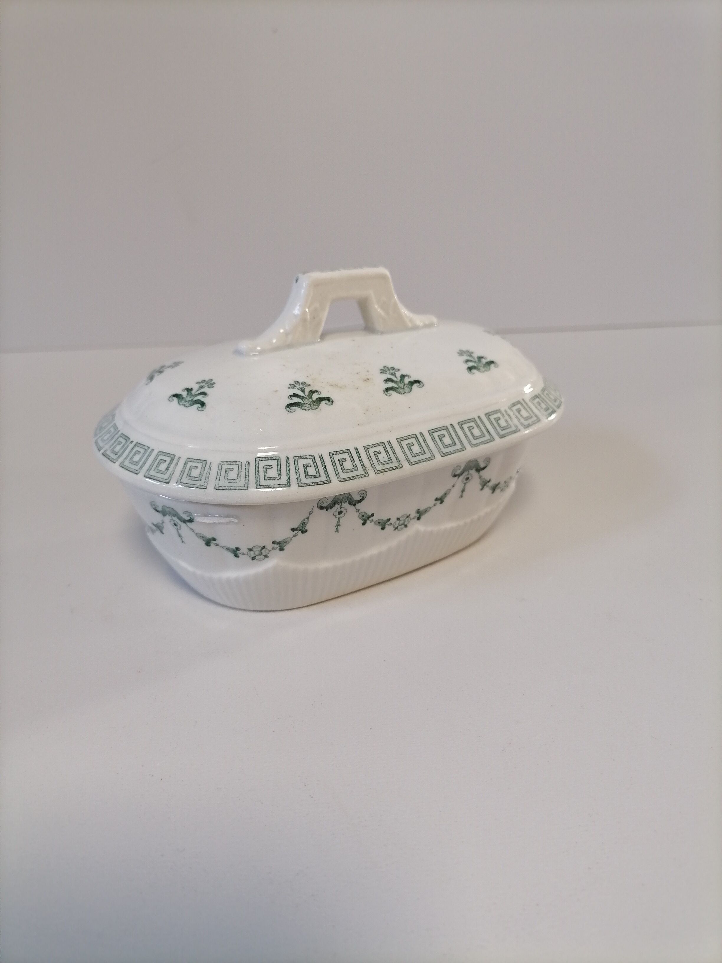 ceramic soap holder