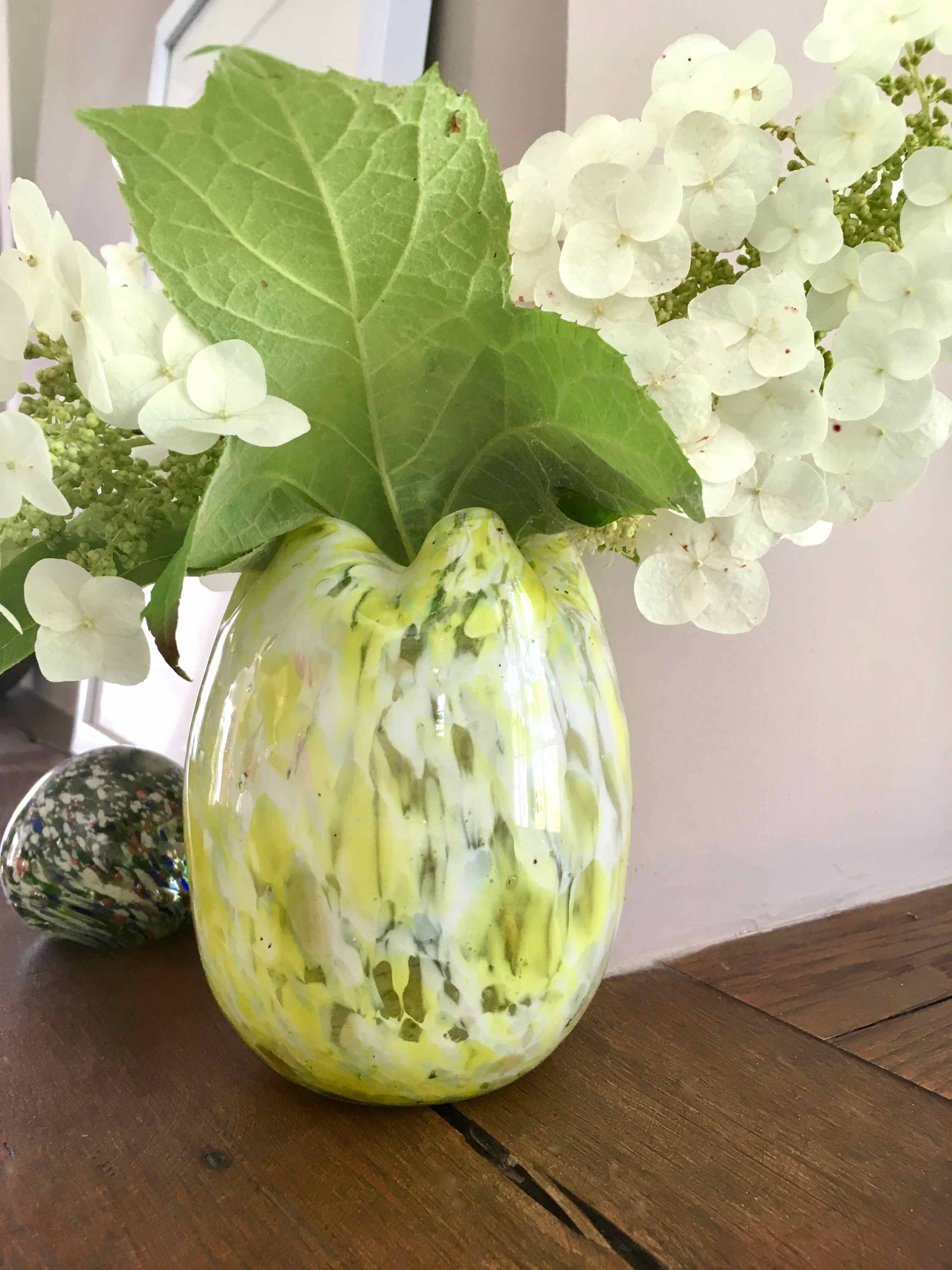 Vase Clichy 1930 verre soufflé moucheté
