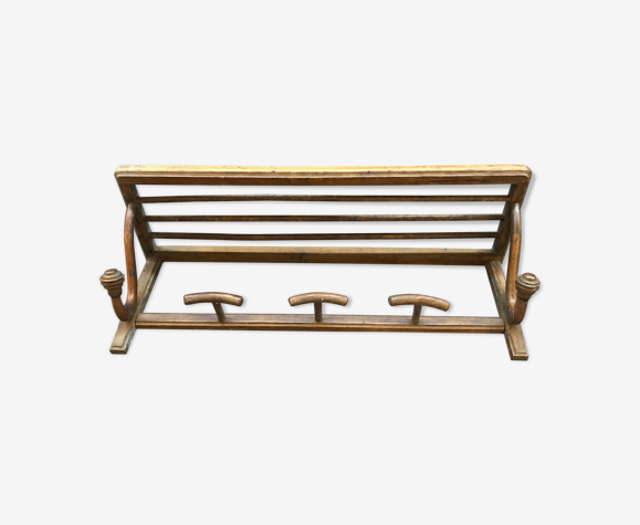 Coat rack and hat