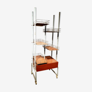 Etagere sur roulettes