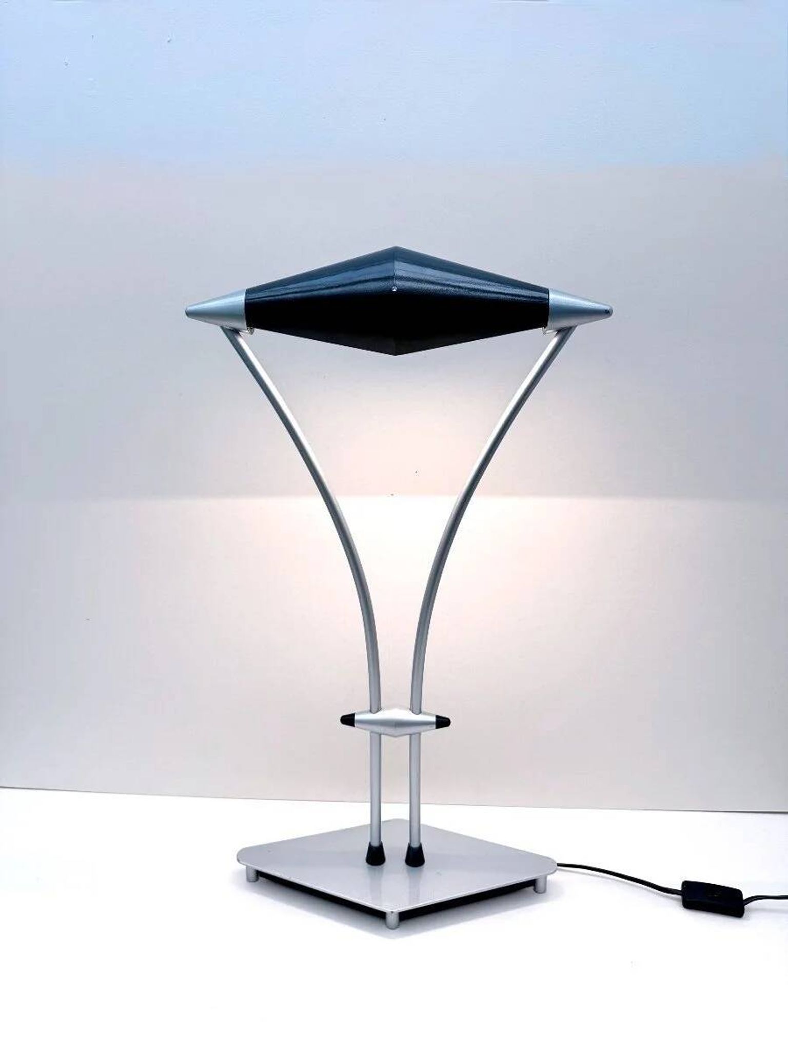 "Plume" lamp by Frans Schrofer for Scopelight Holland in metal, 1980.