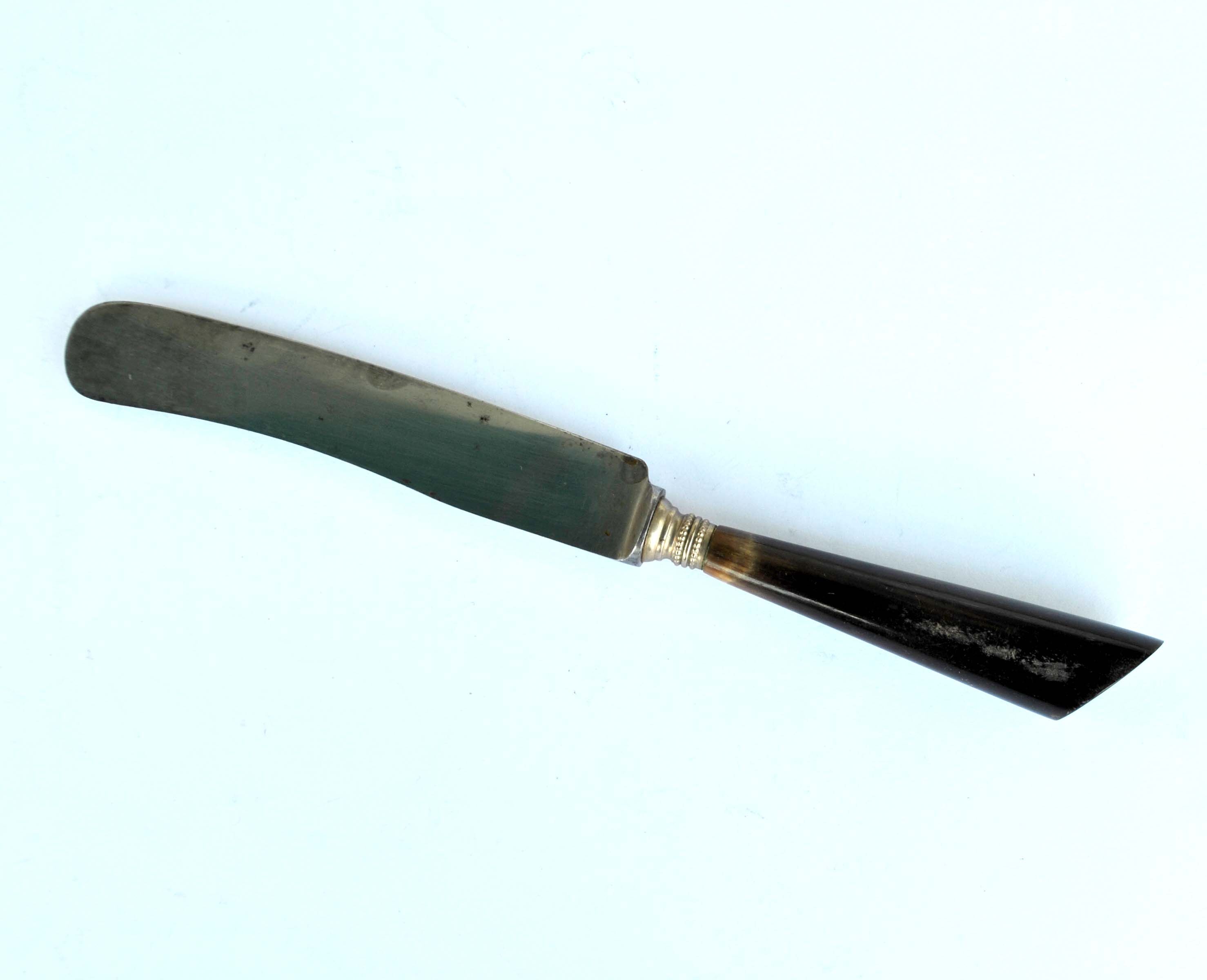 Set of 6 old table knives in horn and steel signed Linder