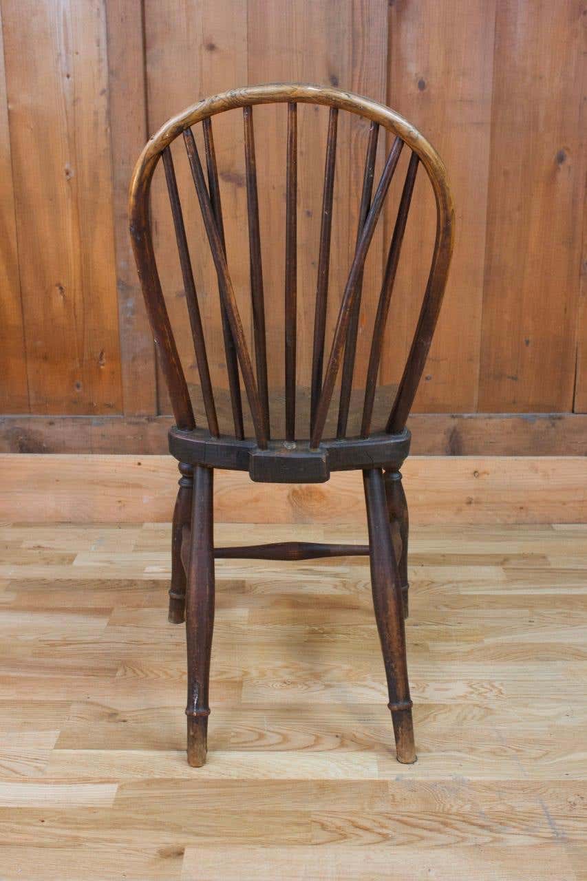 Windsor chair in solid wood, england, nineteenth century