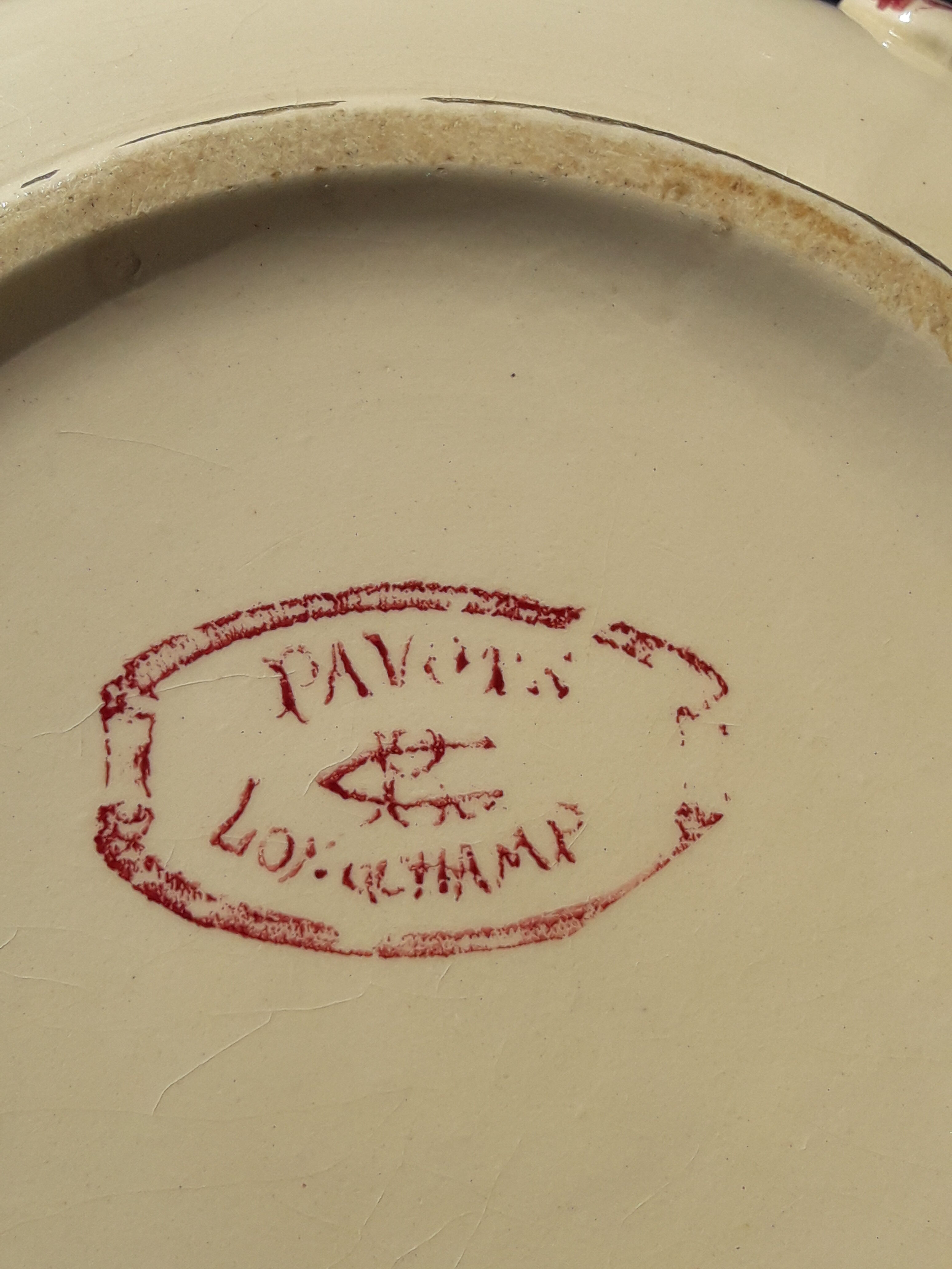 Broc de toilette en faïence de Longchamp modèle pavots rouge