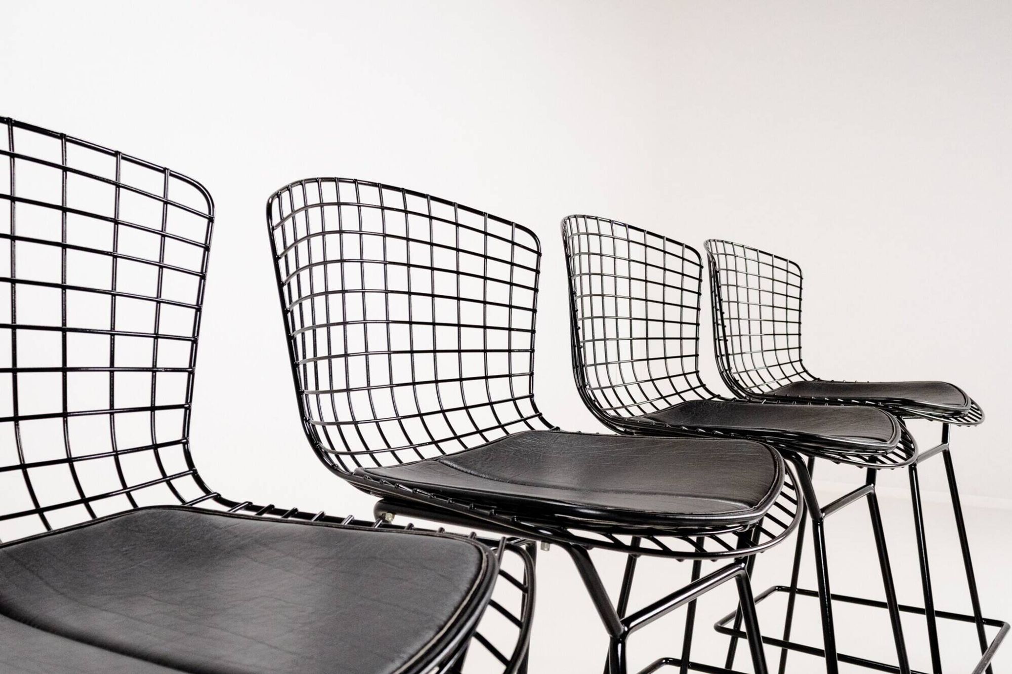 Set of 4 barstools by Harry Bertoia for Knoll, 1980