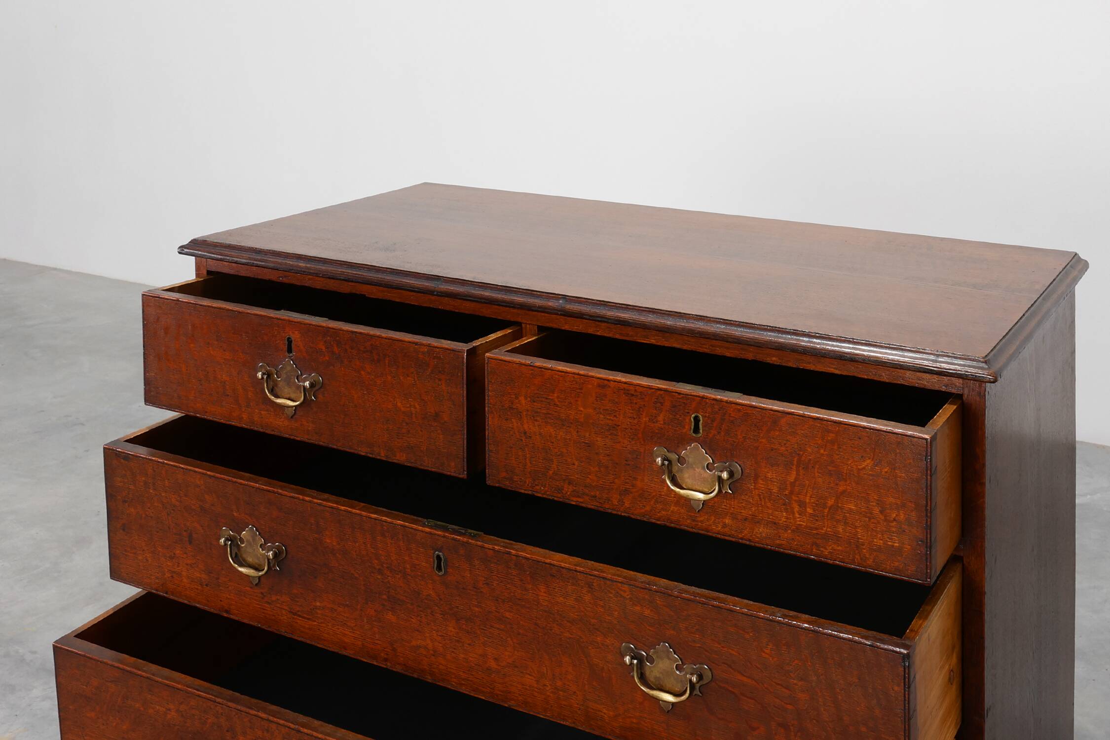 19th Century Georgian Chest of Drawers, United Kingdom