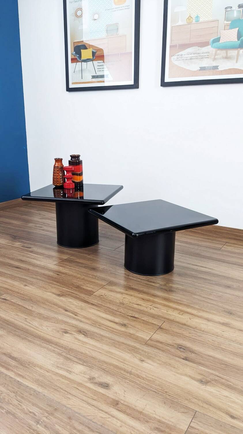 Lot de 2 tables basses gigognes Cidue, années 70