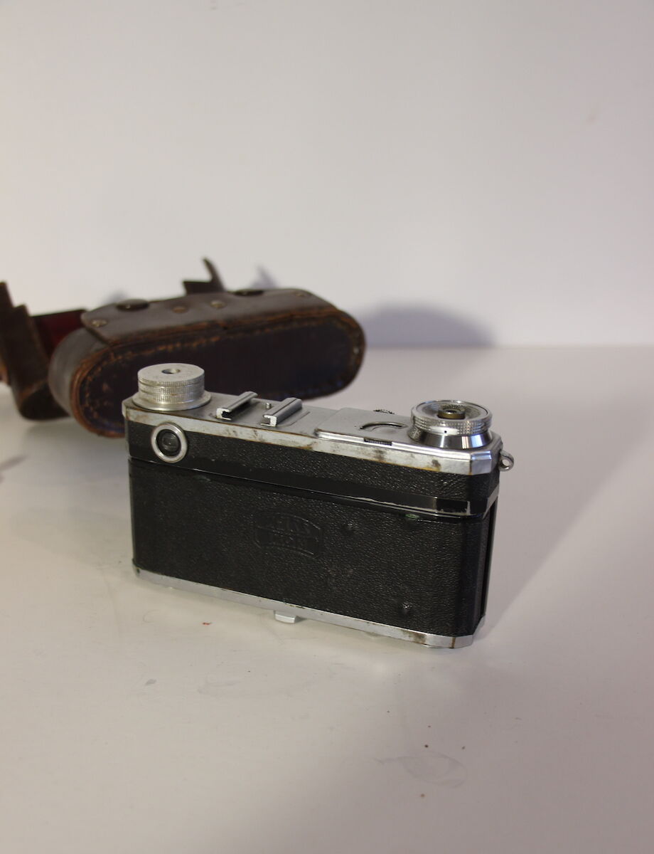 Appareil photo Contax carl zeiss jena ikon avec son étui