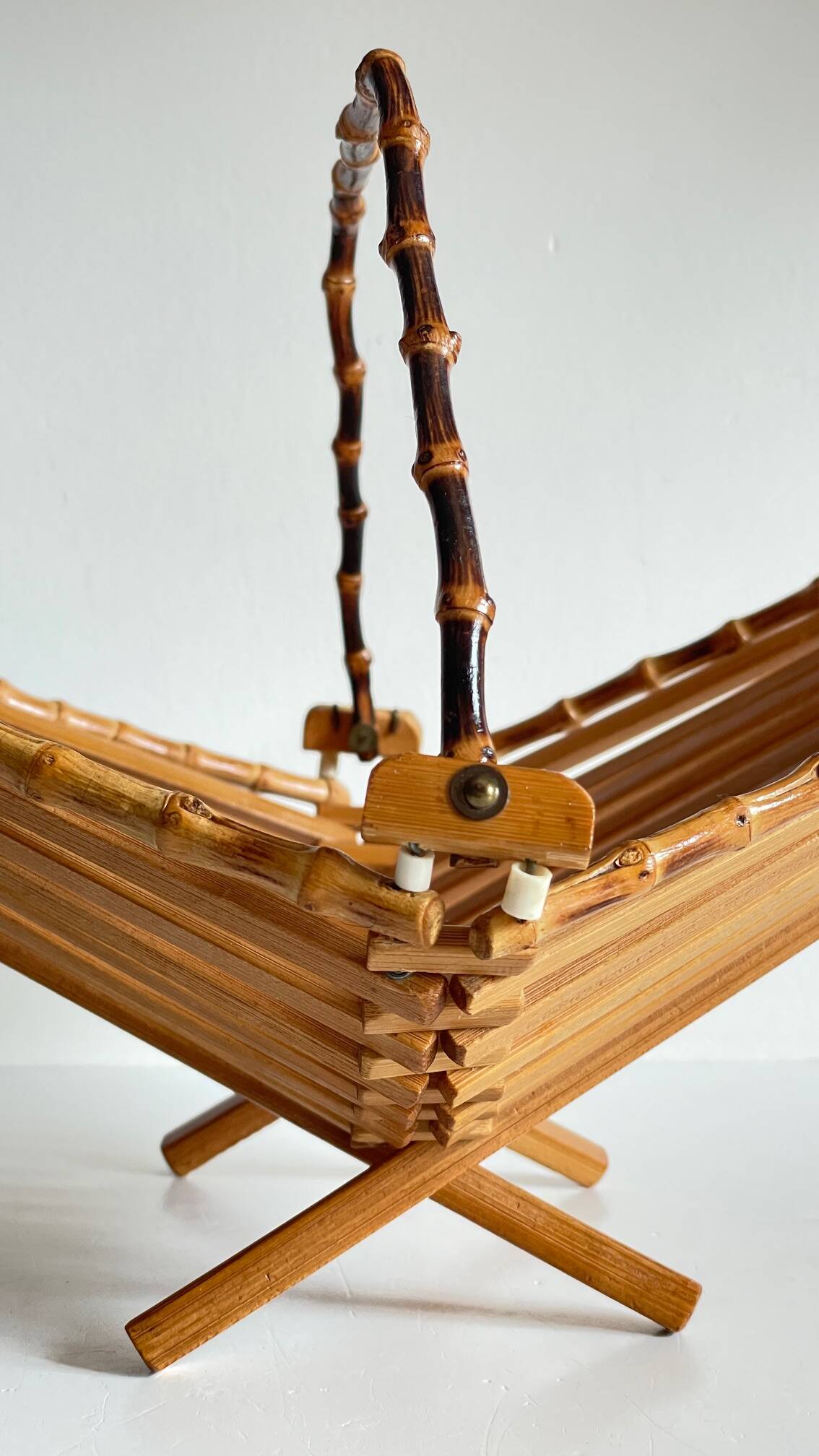 Chic folding table basket wood and bamboo vintage