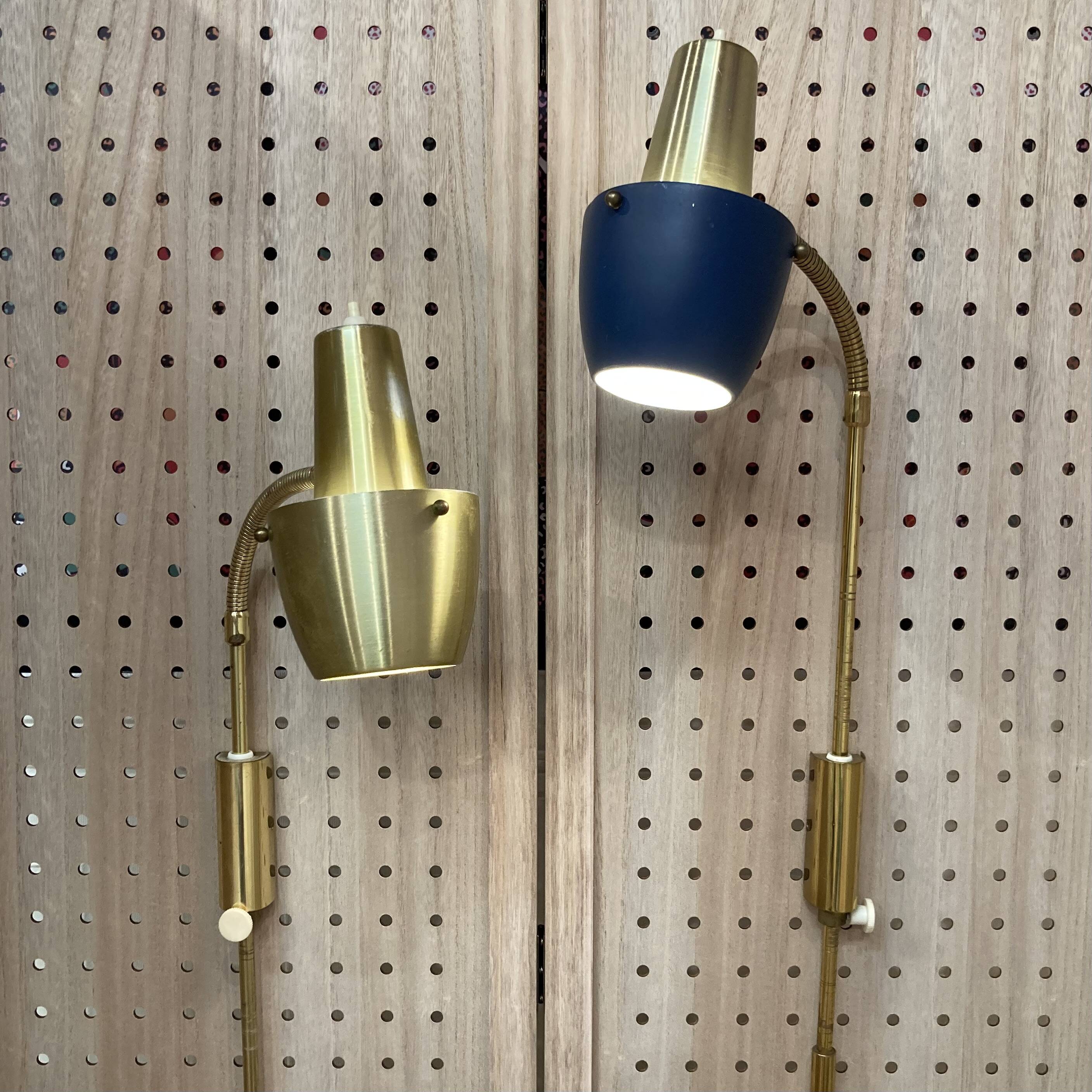 PAIRE D'APPLIQUES 1950 DESIGN SCANDINAVE.