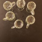 6 verres  à liqueur verre pressé moulé forme choppe
