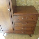 Asymmetrical cabinet