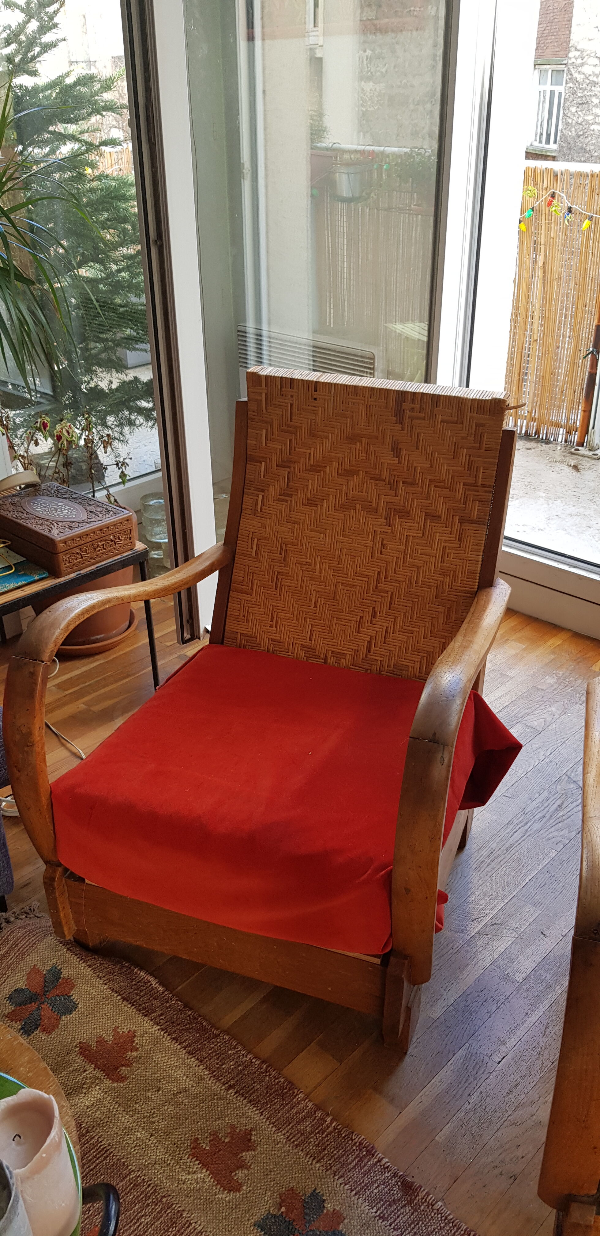 Fauteuil en teck et rotin style colonial indonésien