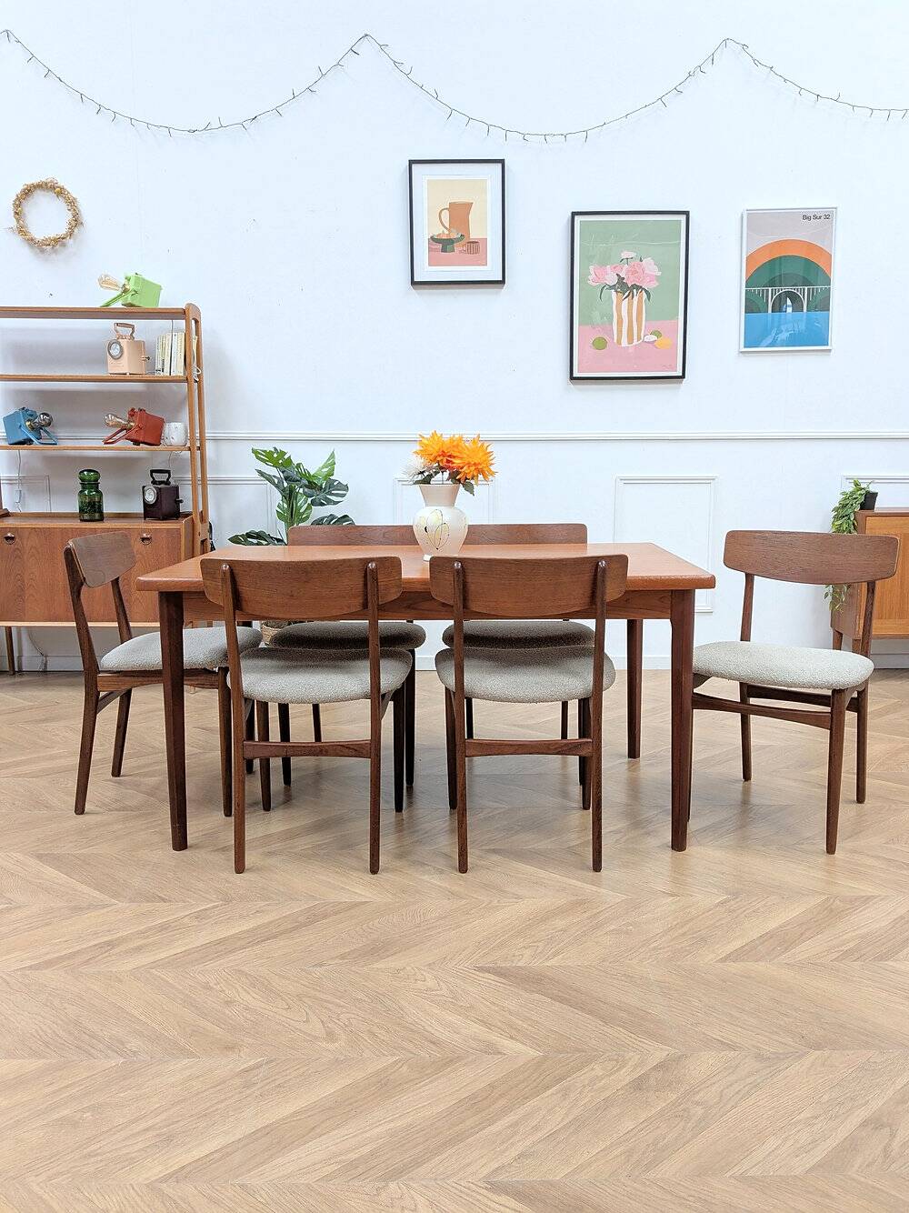 6 Scandinavian chairs