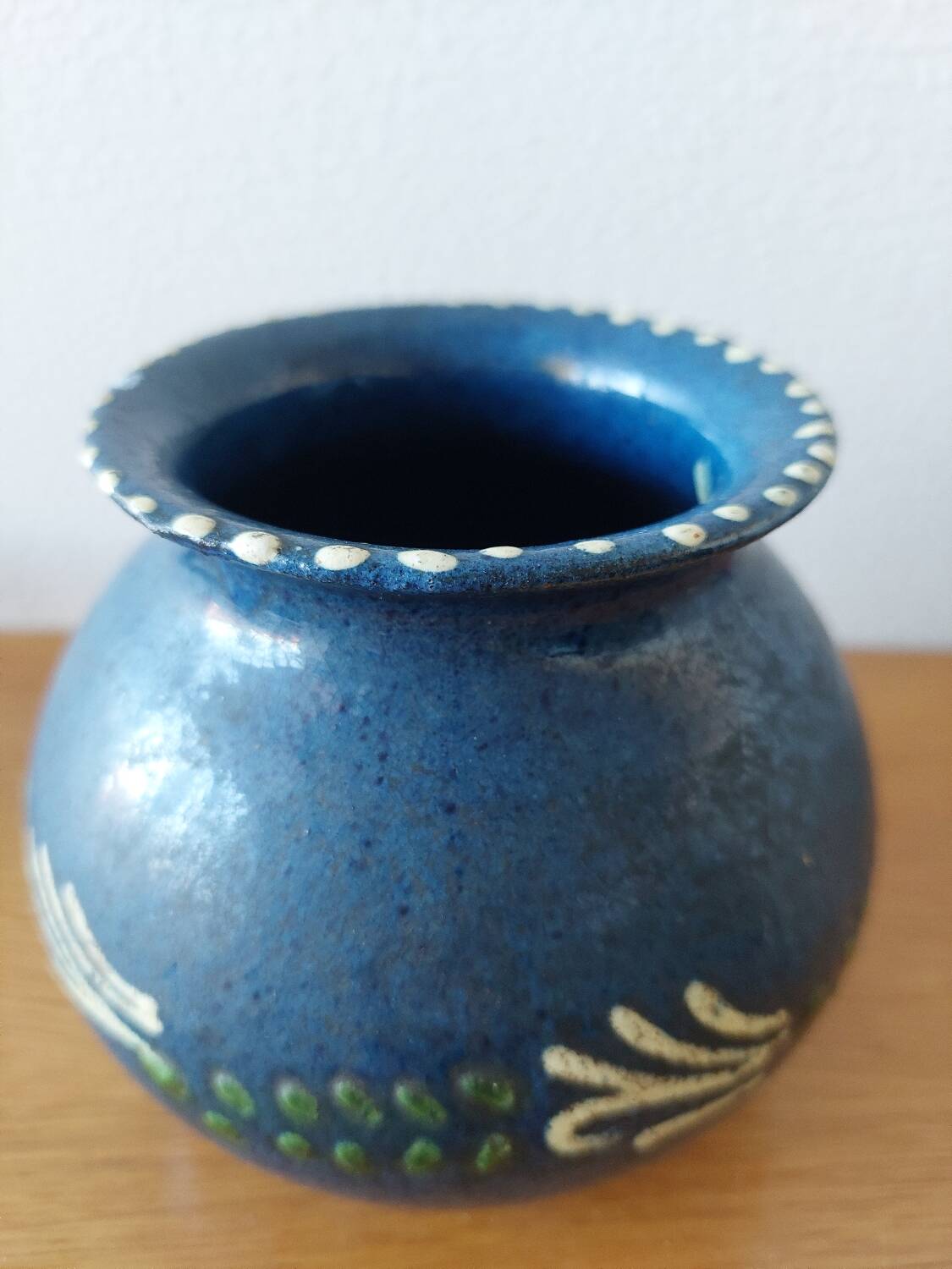 Primavera ball vase in blue ceramic with plant frieze 1920 1930