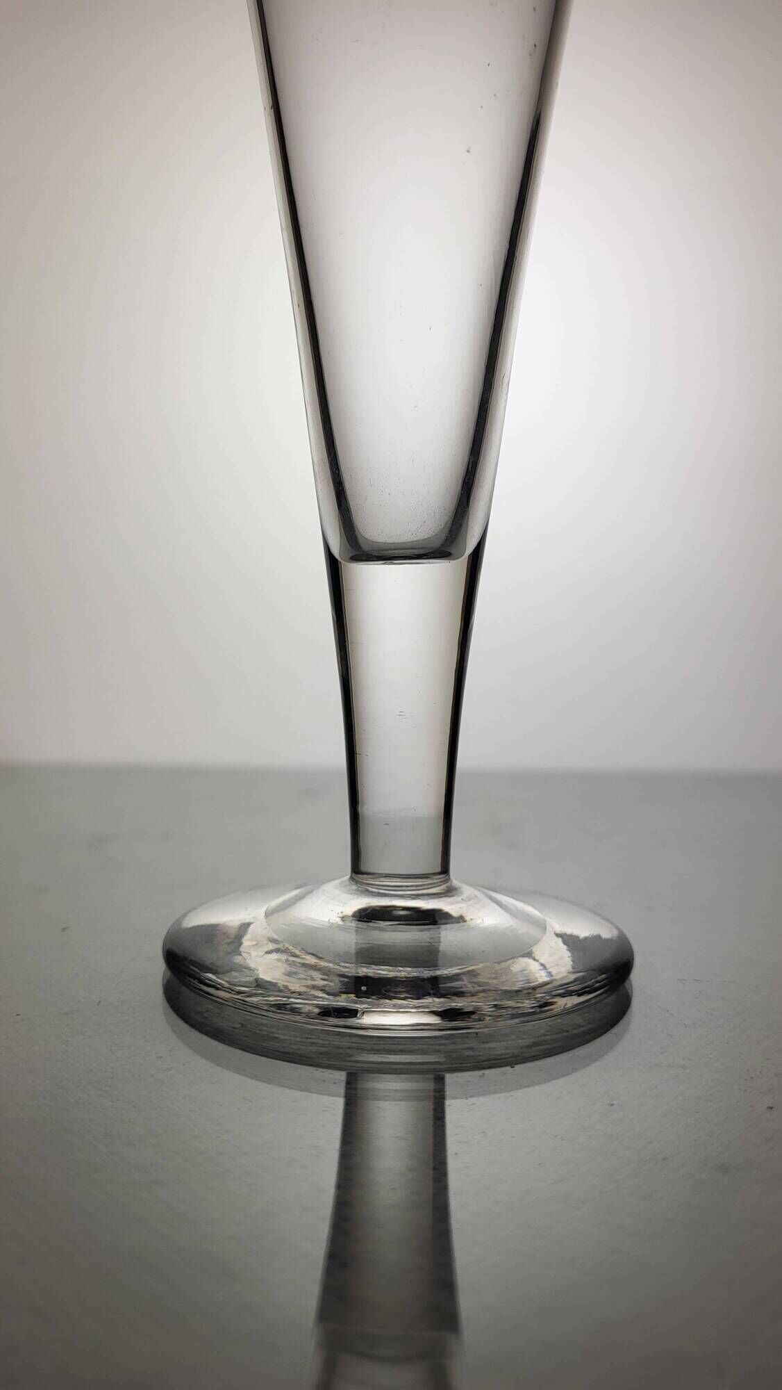 8 flûtes à champagne en cristal - XIXème