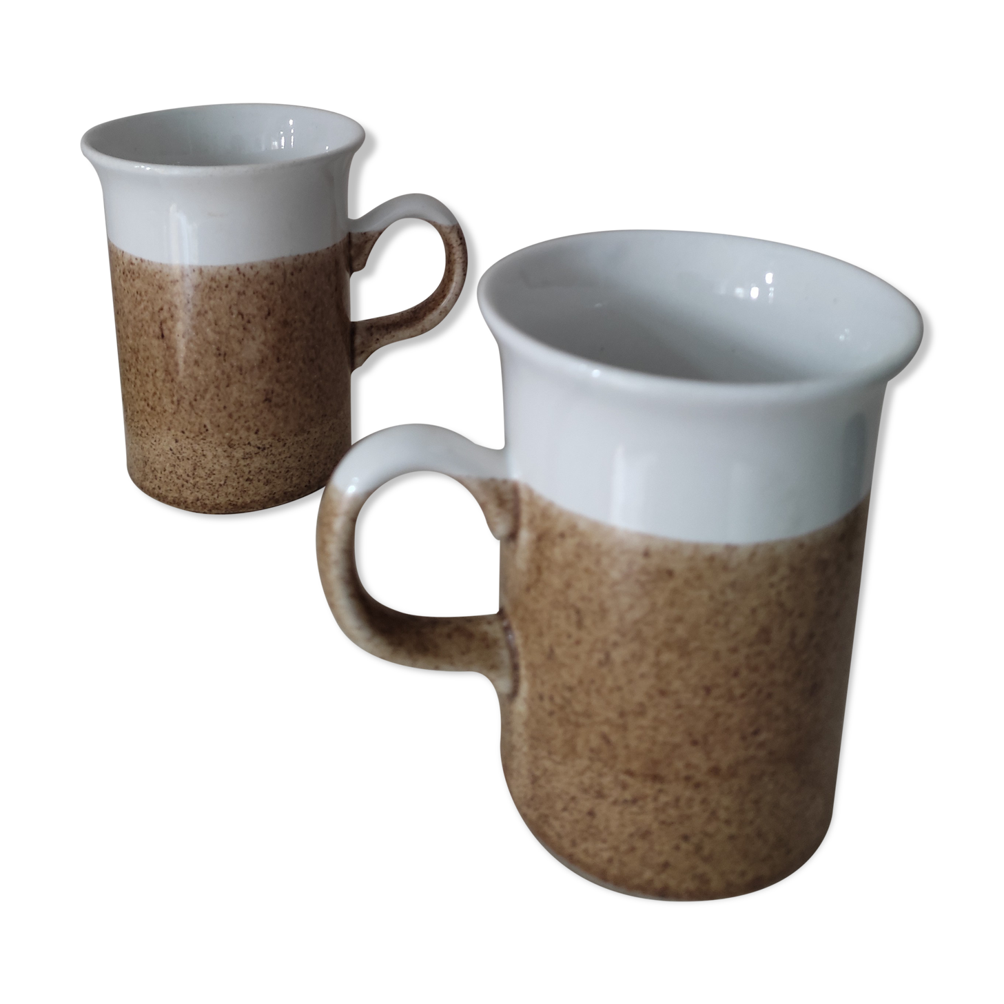 Churchill earthenware mug duo