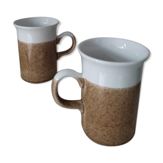 Churchill earthenware mug duo