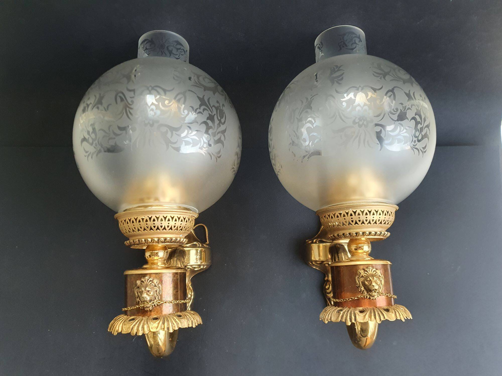 Pair of bronze wall sconces in Empire/Napoleon III style.