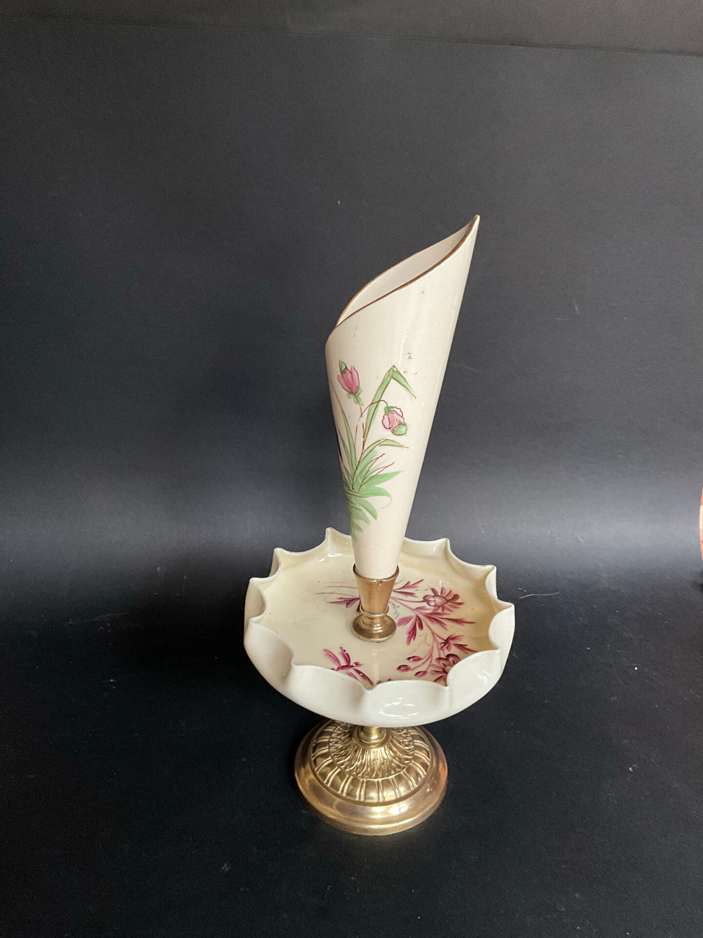 Art Nouveau fireplace bouquet holder Saint-Clément