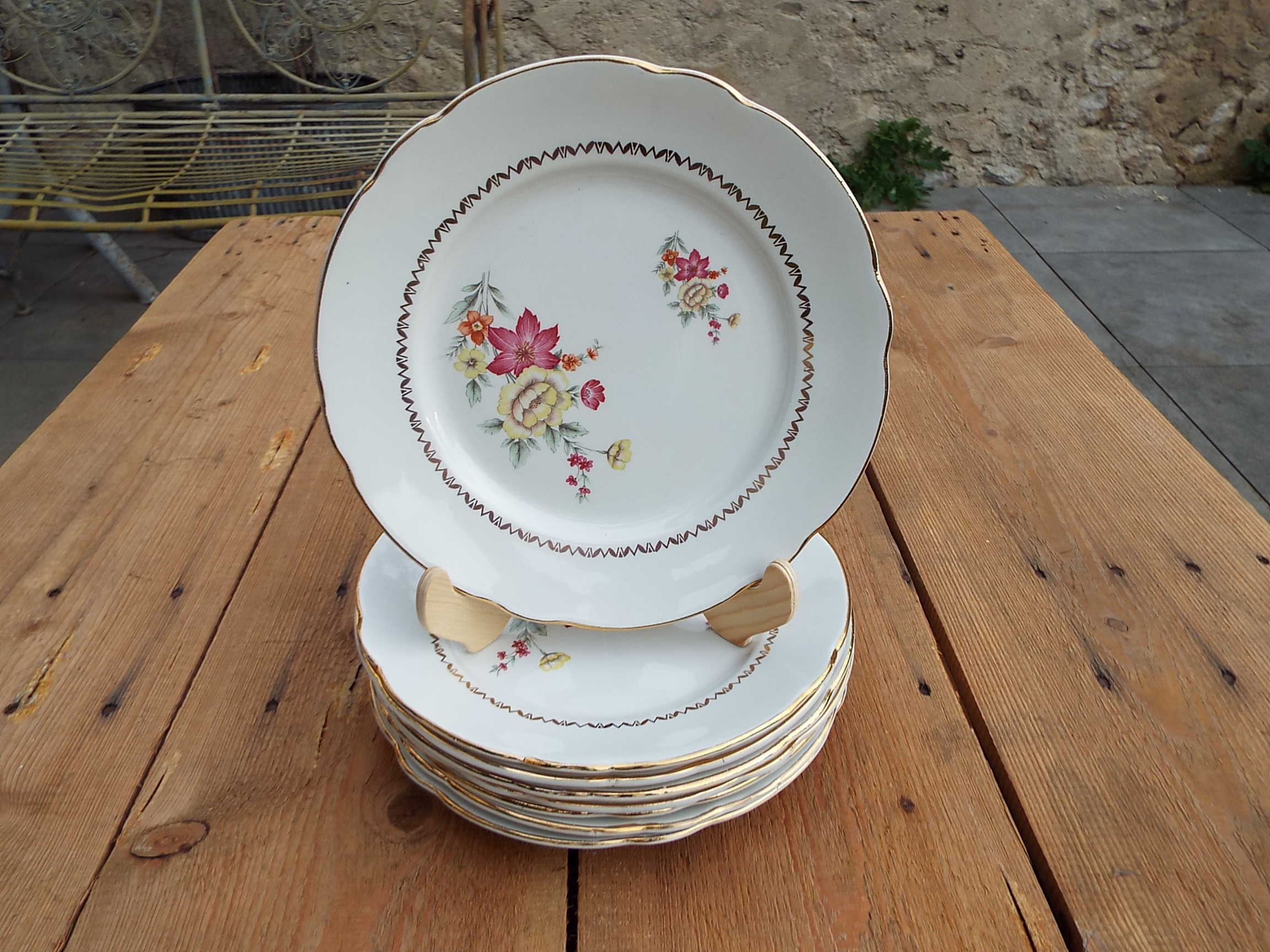 8 assiettes plates KG Lunéville