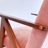 Mid Century Easy Chair Model B 310 Var in Coral Velvet