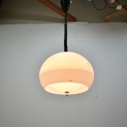 Suspension Meblo du milieu du siècle, Design Harvey Guzzini, Italie, années 1970